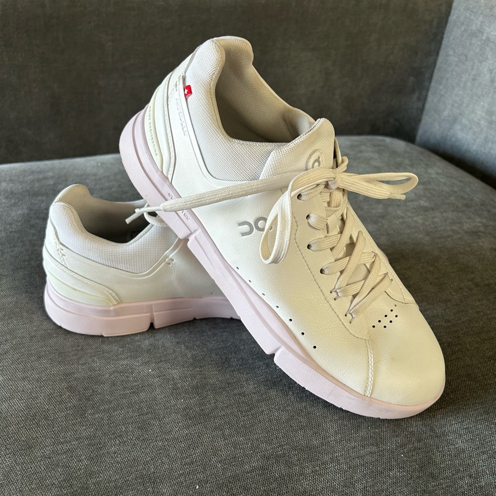 On women’s the Roger shoes! Size 11. Great condition!